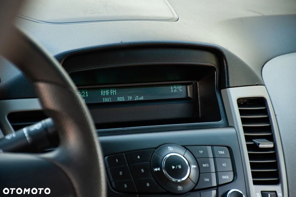 Chevrolet Cruze 1.6 - 32