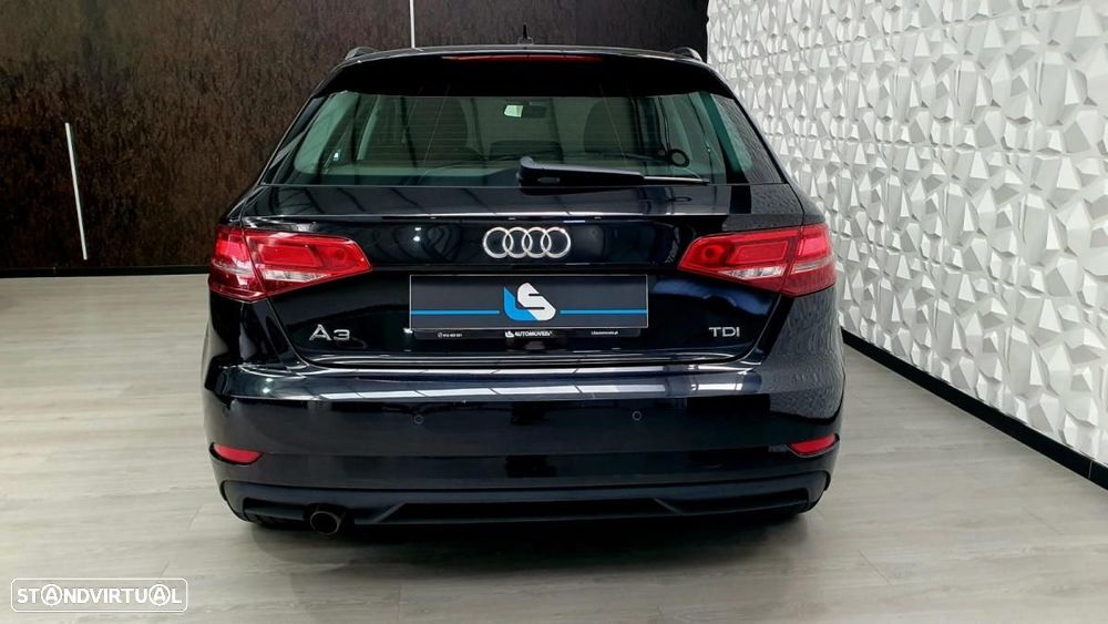 Audi A3 Sportback 1.6 TDI Design — fotografia 8