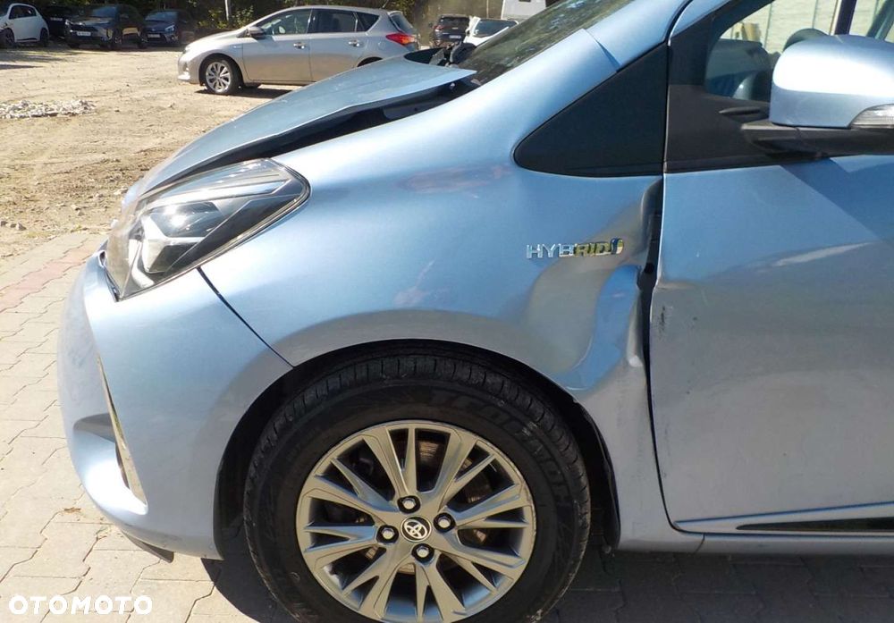 Toyota Yaris - 11
