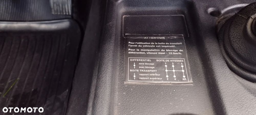 Lada Niva 1.7i - 12