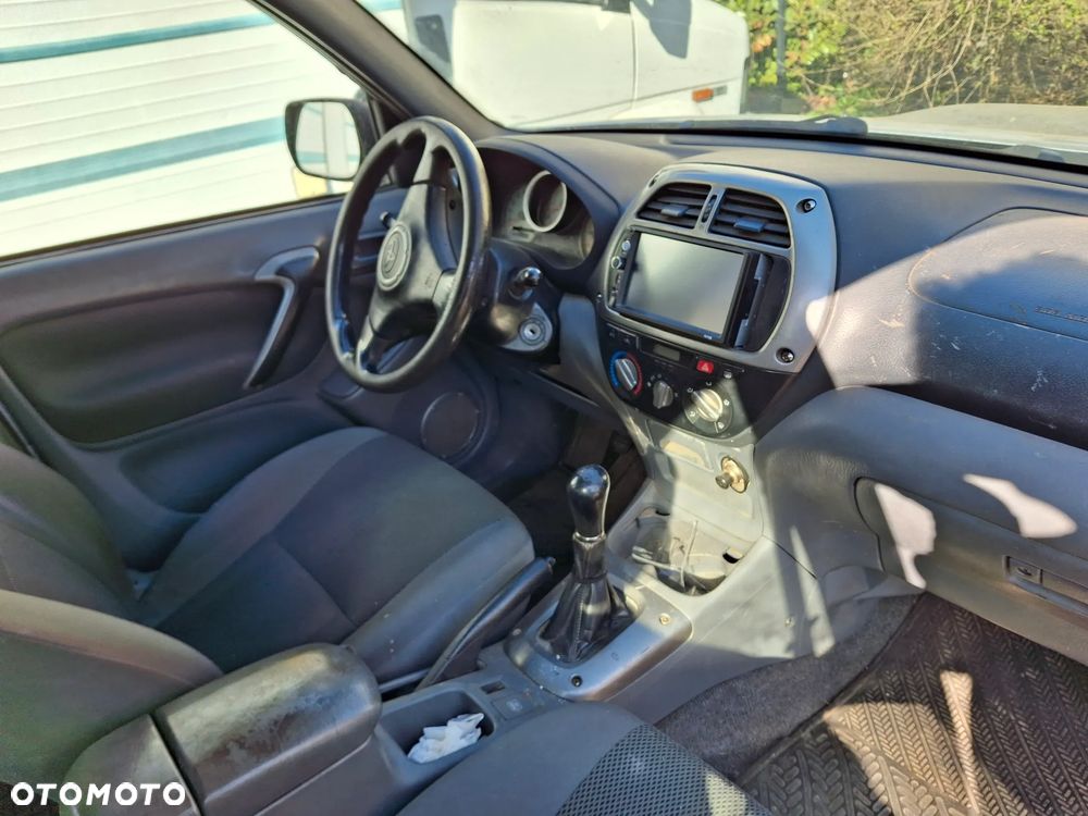 Toyota RAV4 - 7