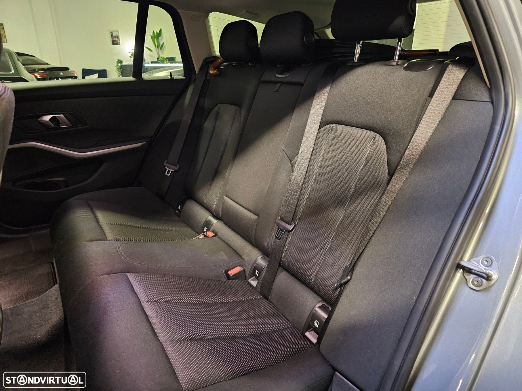 BMW 320 e Touring Corporate Edition Auto - 23