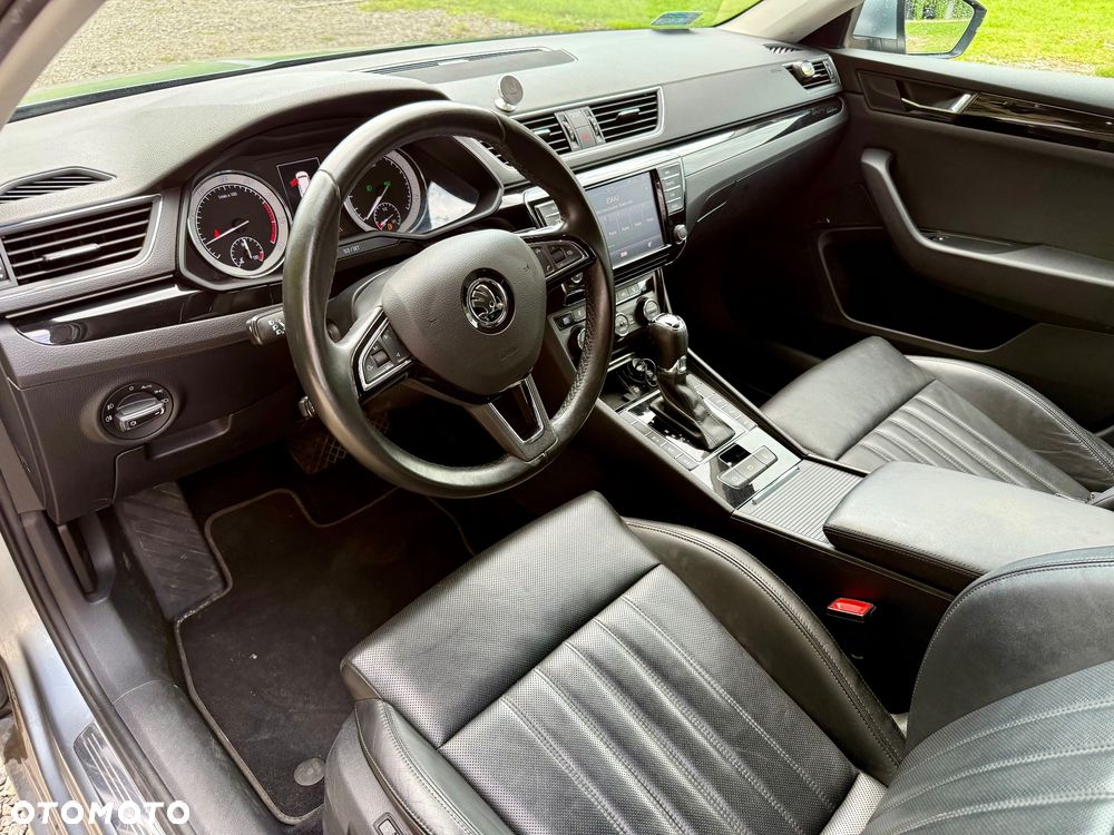 Skoda Superb 2.0 TSI 4x4 L&K DSG - 12