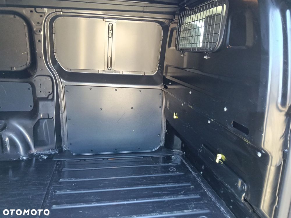 Toyota PROACE - 12
