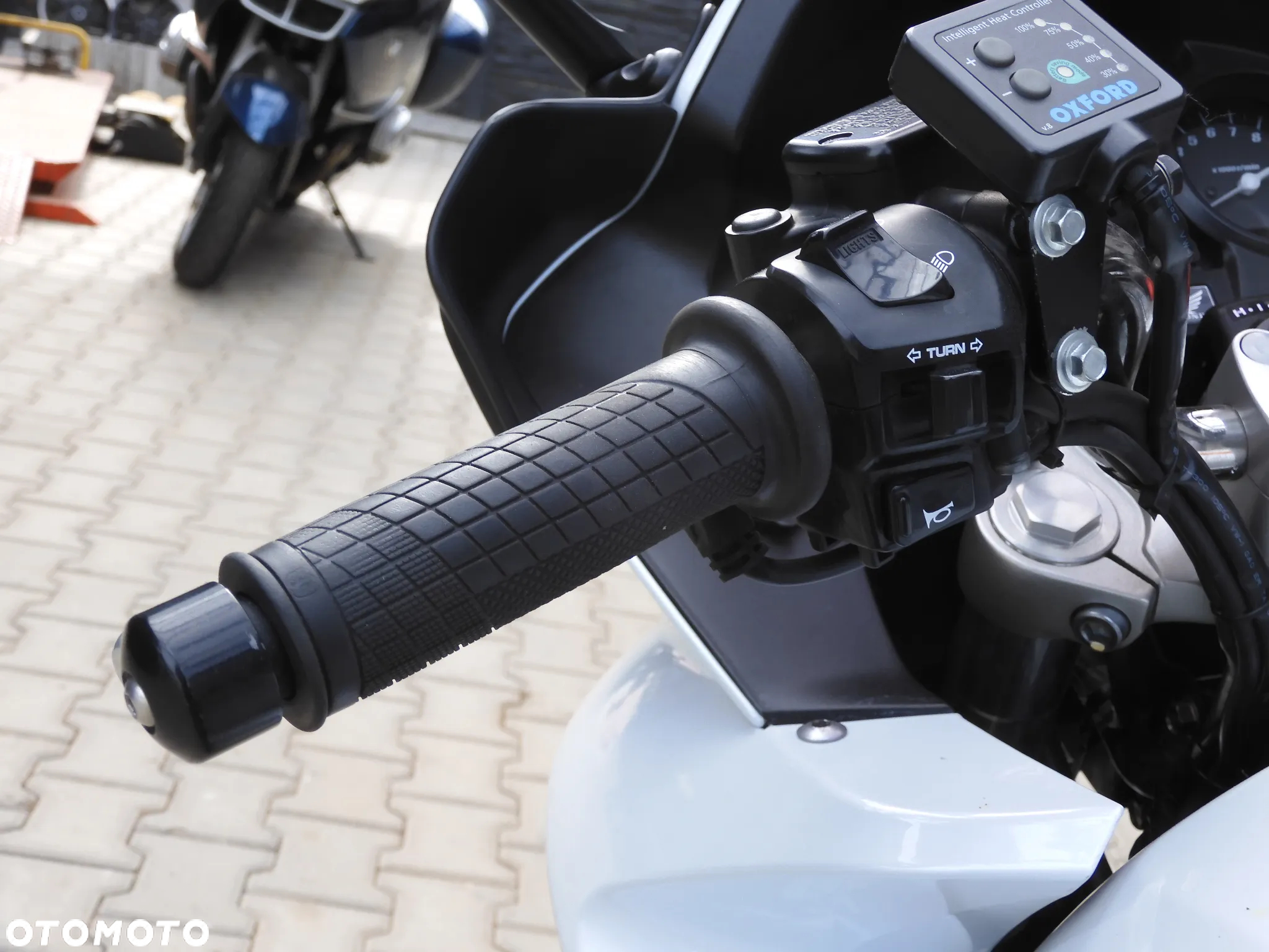 Honda CBF - 32