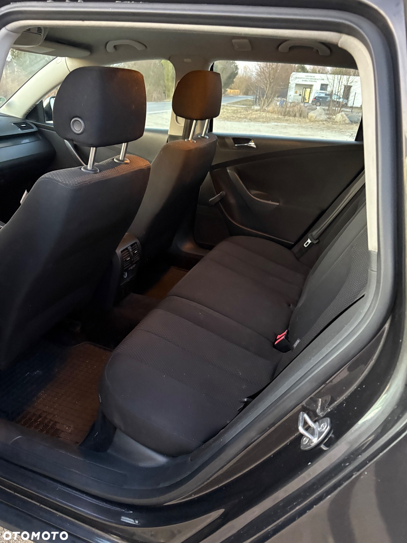 Volkswagen Passat - 12