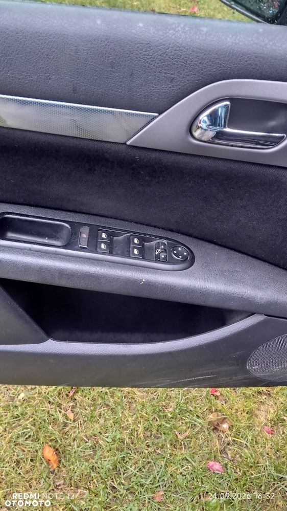 Peugeot 407 - 3