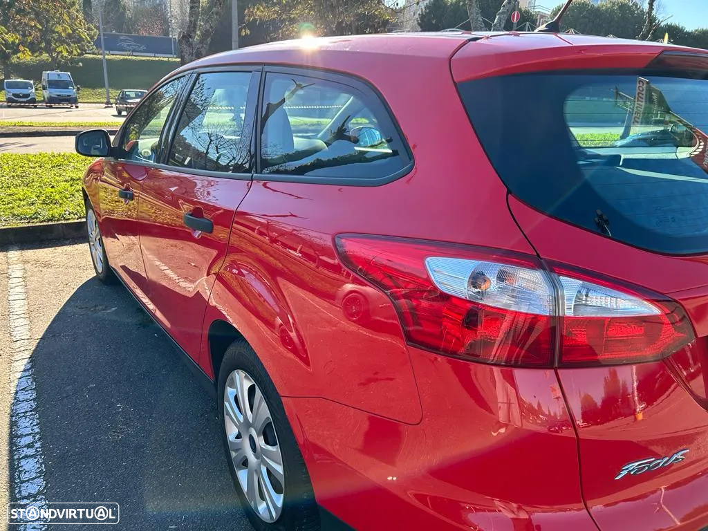 Ford Focus SW 1.0 EcoBoost Business - 22