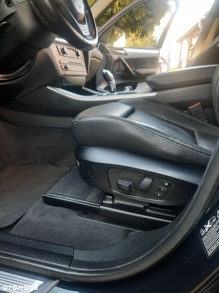 BMW X3 xDrive20d - 27