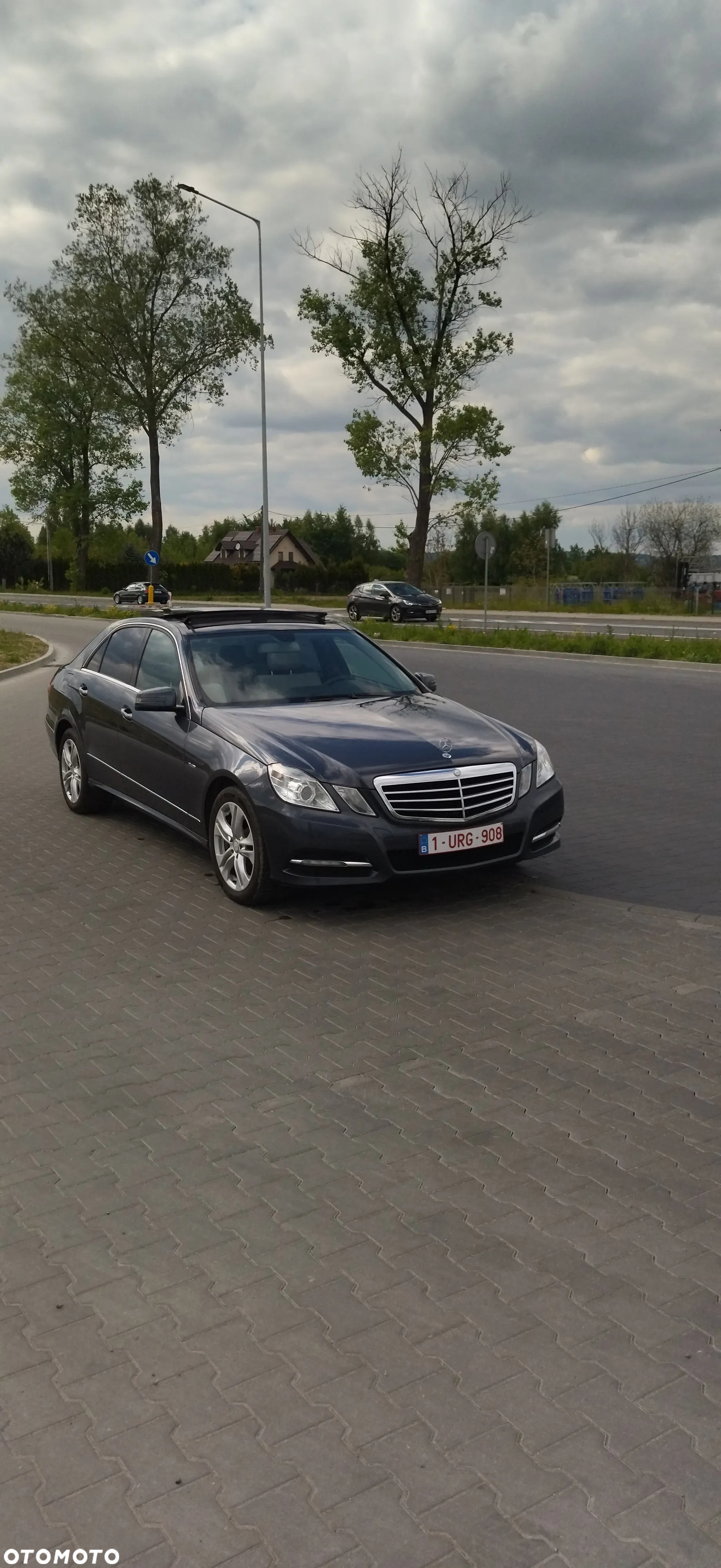 Mercedes-Benz Klasa E 200 CDI BlueEff Avantgarde - 11