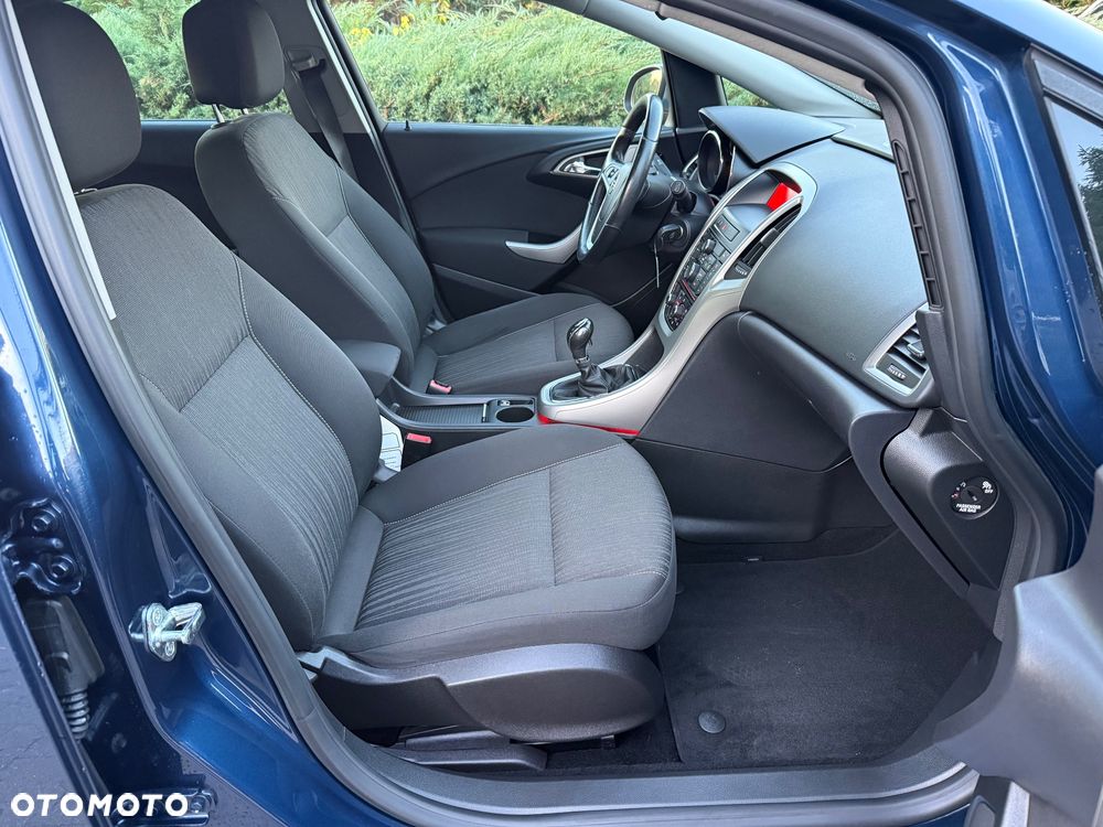 Opel Astra 1.4 Turbo - 10