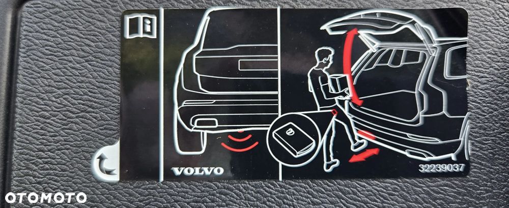 Volvo XC 60 D4 Momentum Pro - 36