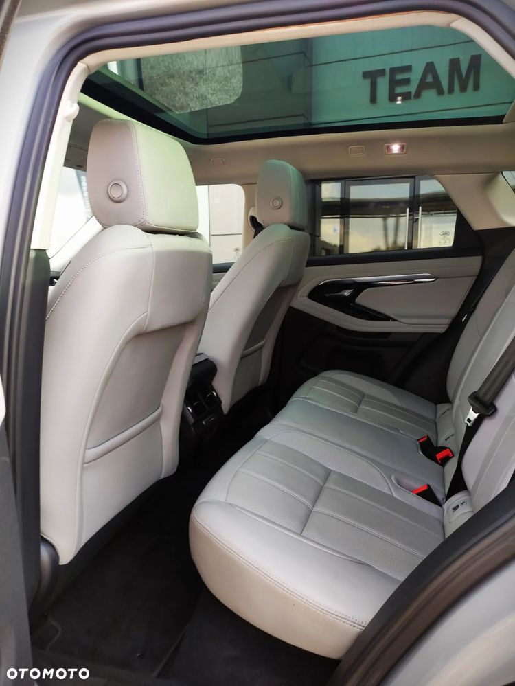 Land Rover Range Rover Evoque - 16