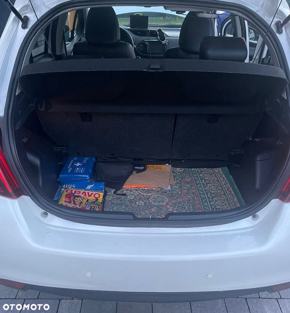 Toyota Yaris - 9
