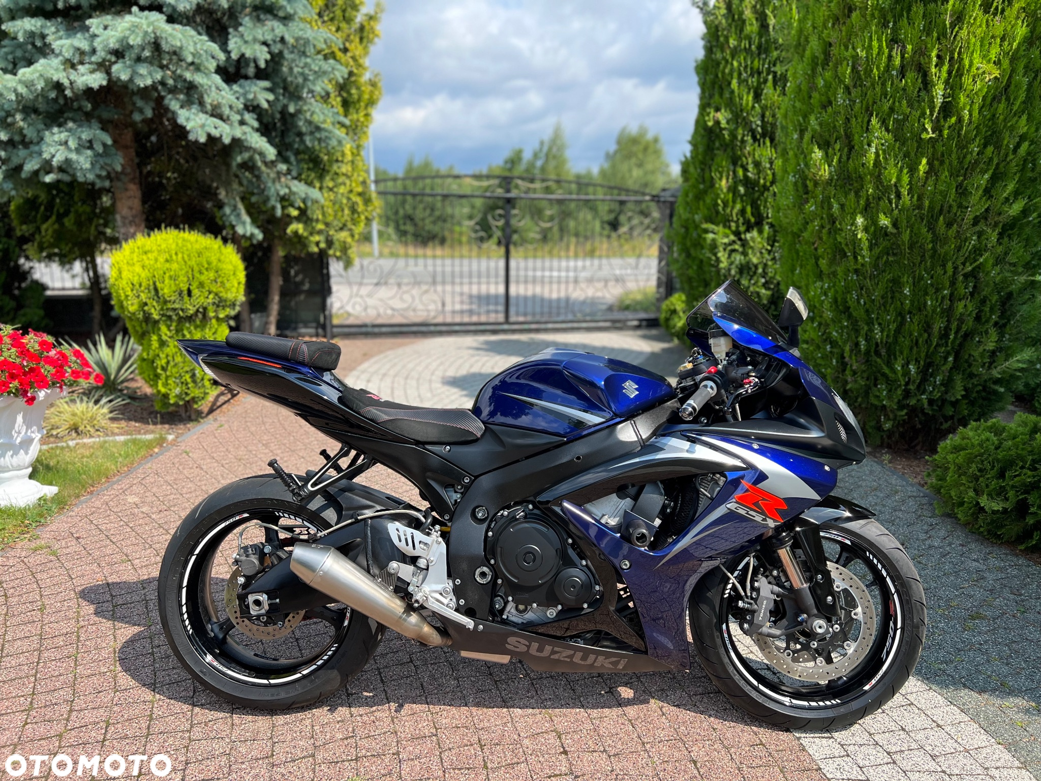 Suzuki GSX-R - 6