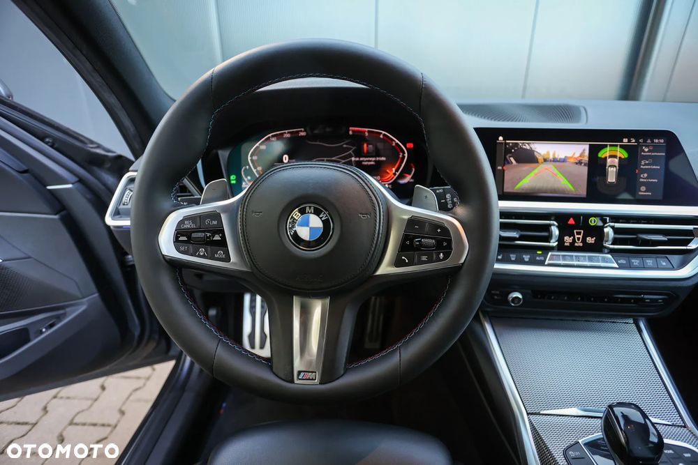 BMW Seria 3 320d Edition M Sport Shadow - 34