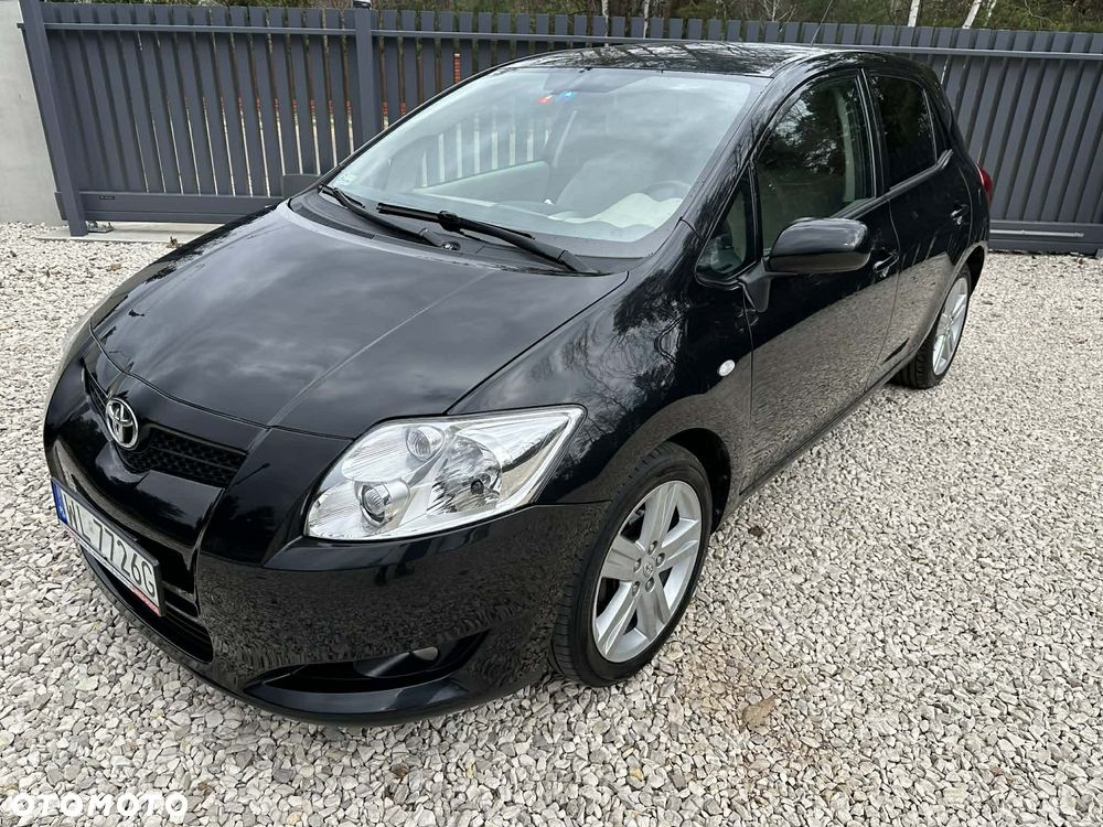 Toyota Auris 1.6 VVT-i Premium - 11
