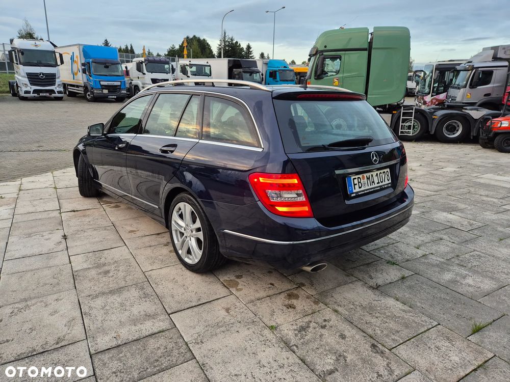 Mercedes-Benz Klasa C 200 T CGI Automatik BlueEFFICIENCY Avantgarde - 11