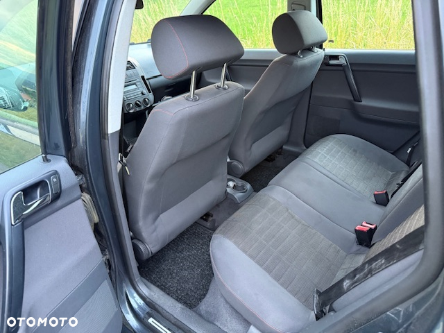 Volkswagen Polo - 4