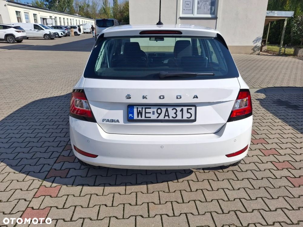 Skoda Fabia 1.0 Ambition - 4