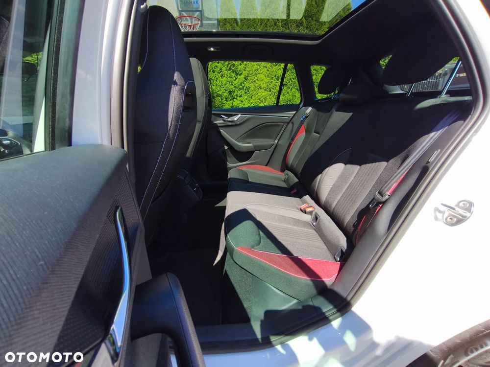 Skoda Kamiq 1.0 TSI Monte Carlo DSG - 30
