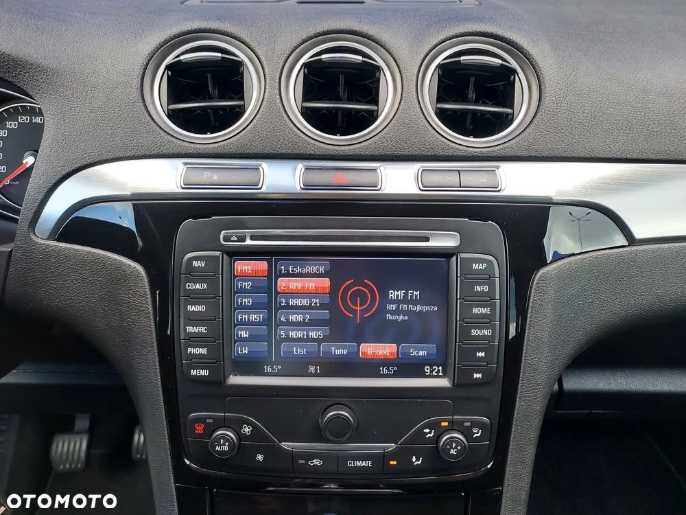 Ford S-Max 2.0 TDCi DPF Titanium - 30