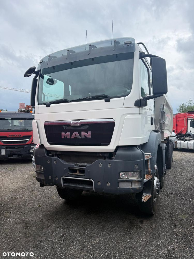 MAN TGS 41.400 8x8 ALLRAD EURO 5 | Meiller-Kipper | Manual | 118 125 km | 2014 - 2