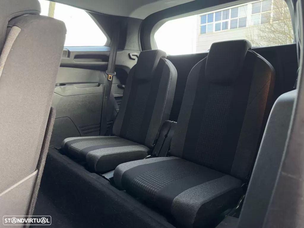 Peugeot 5008 BlueHDI 130 EAT8 Active Pack - 30