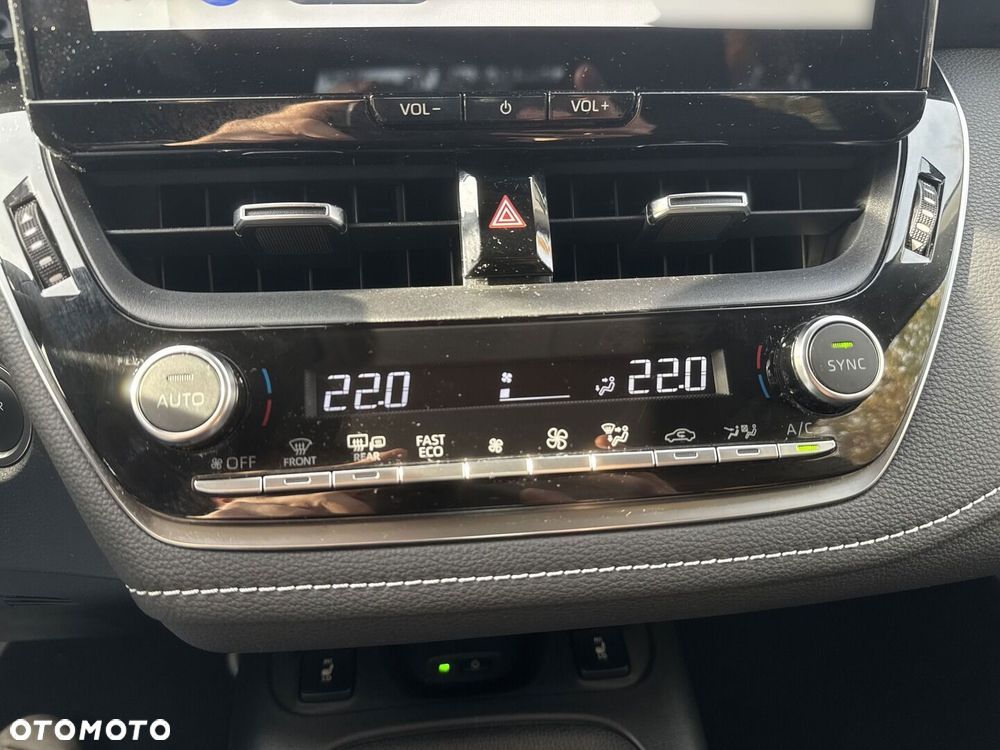 Toyota Corolla - 23