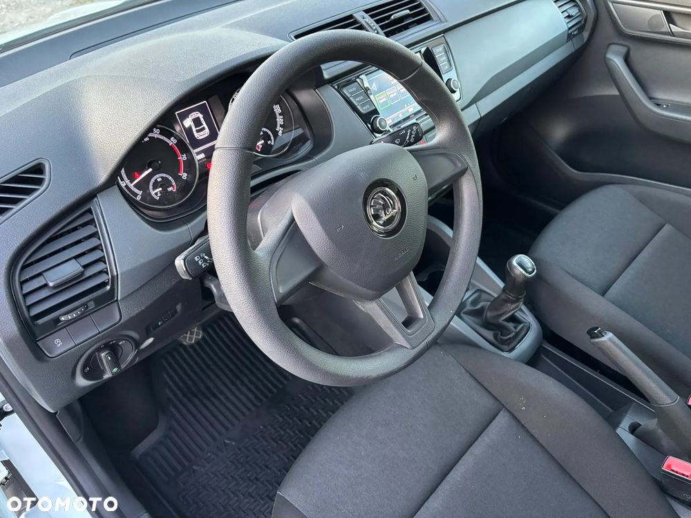 Skoda Fabia 1.0 MPI Active - 17