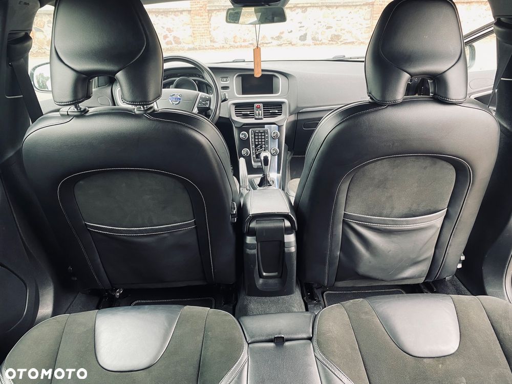 Volvo V40 D2 Drive-E R-Design Kinetic - 31