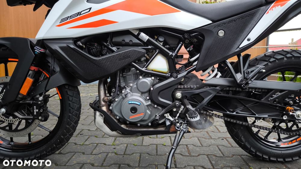 KTM Adventure - 25