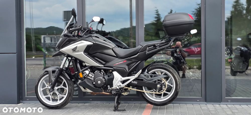 Honda NC - 23