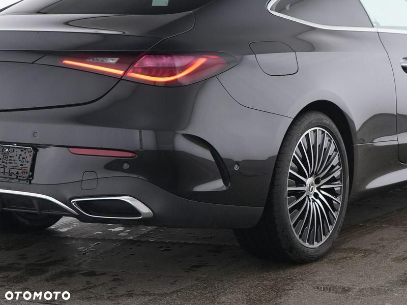 Mercedes-Benz CLE - 4