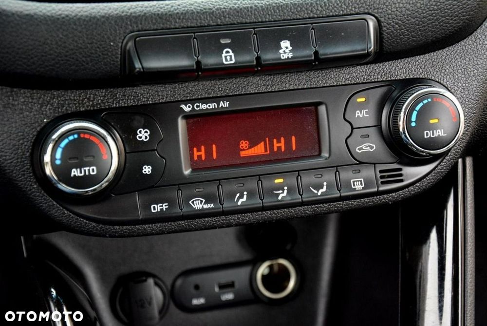 Kia Ceed 1.6 GDI Platinum Edition - 29