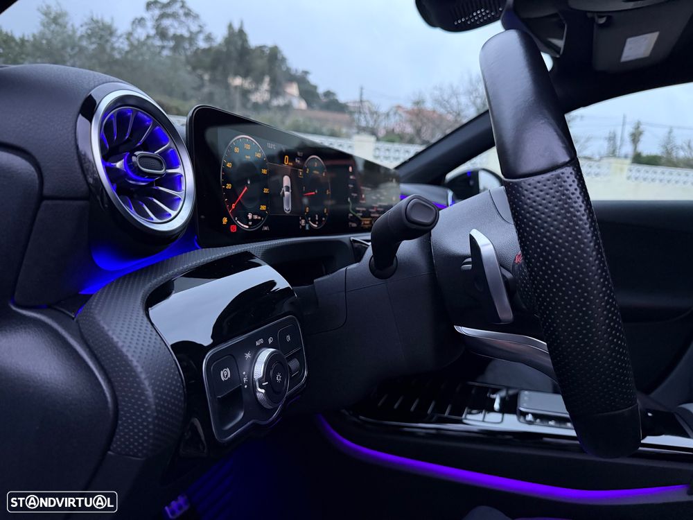 Mercedes-Benz A 180 d AMG Line Aut. - 53