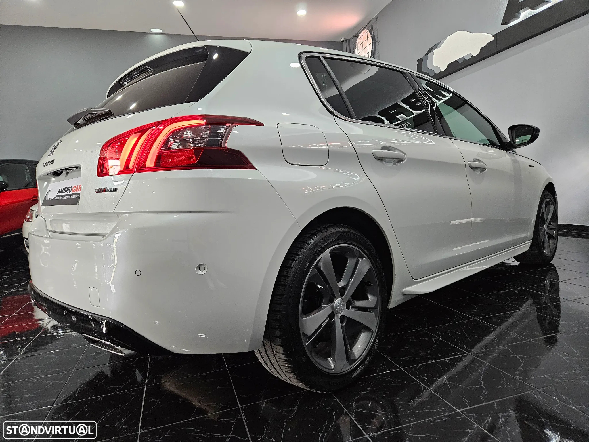 Peugeot 308 1.2 PureTech GT Line - 4