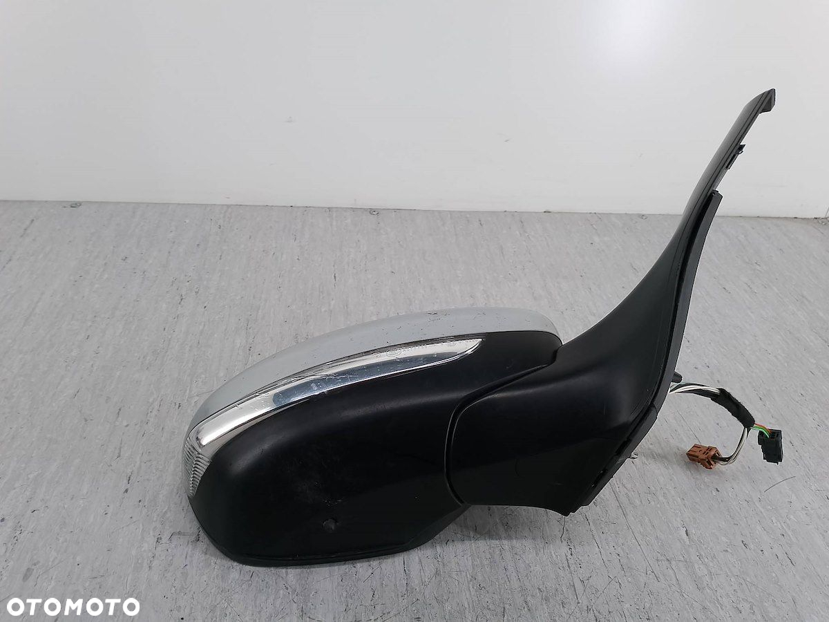 LUSTERKO PRAWE PEUGEOT 208 2326.73.078 EZR - 7