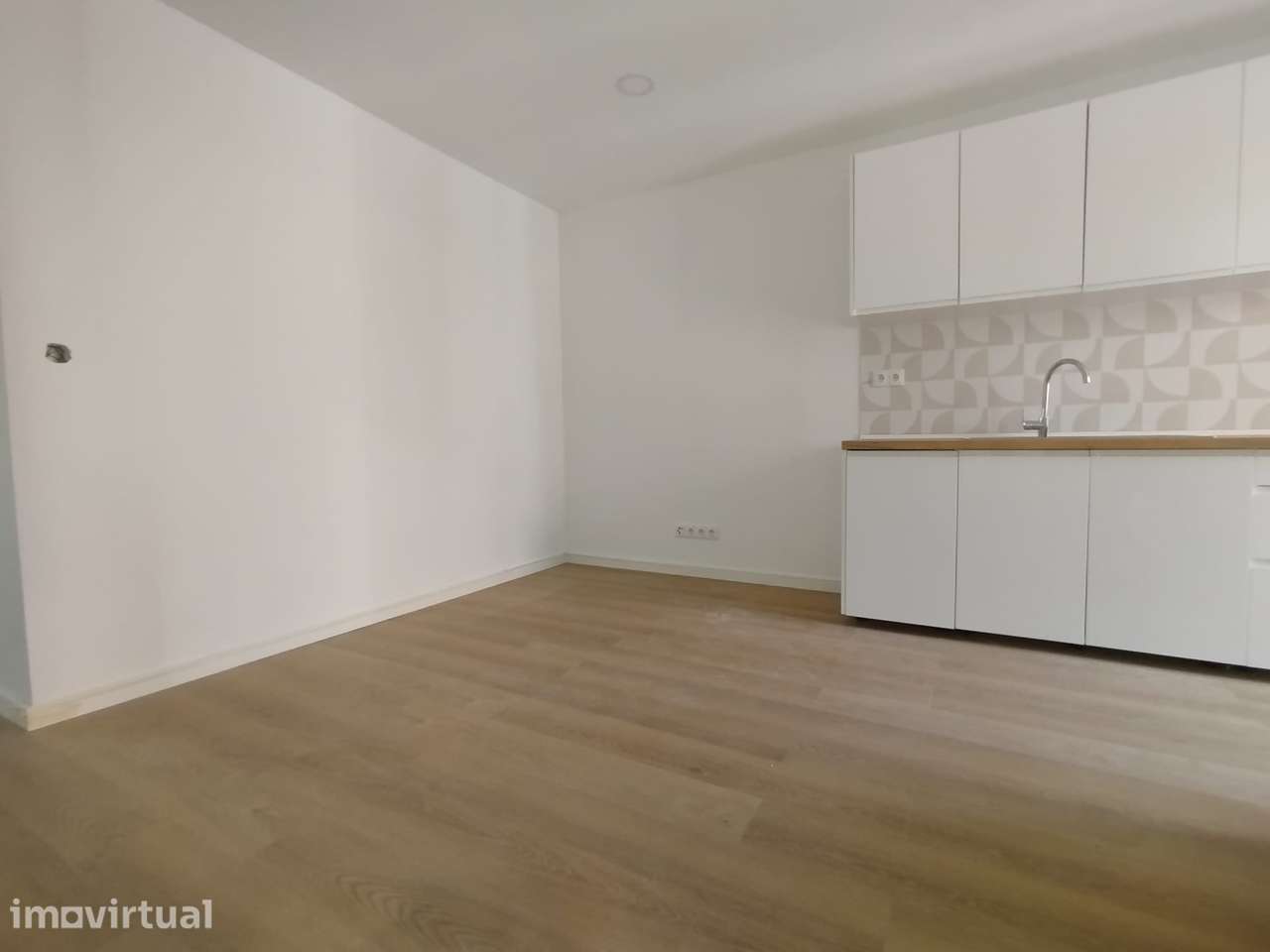 T1+2 com terraço na Damaia de Cima - Grande imagem: 5/17