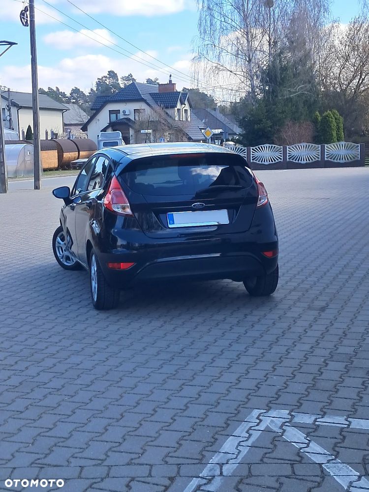 Ford Fiesta 1.0 Champions Edition - 18