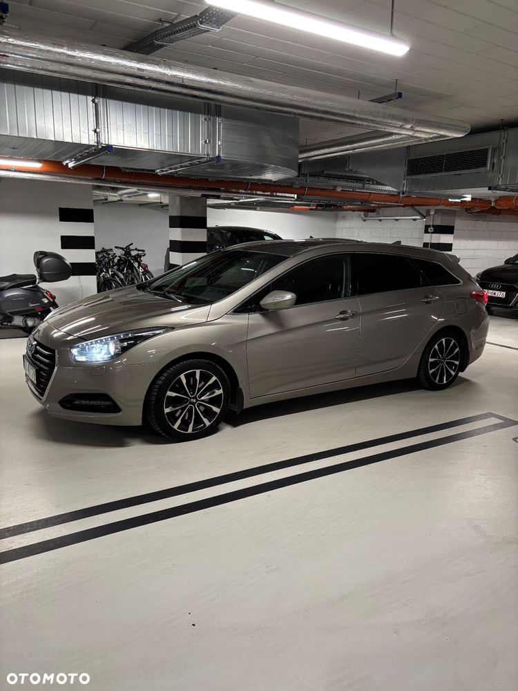 Hyundai i40 1.7 CRDi Style DCT - 1