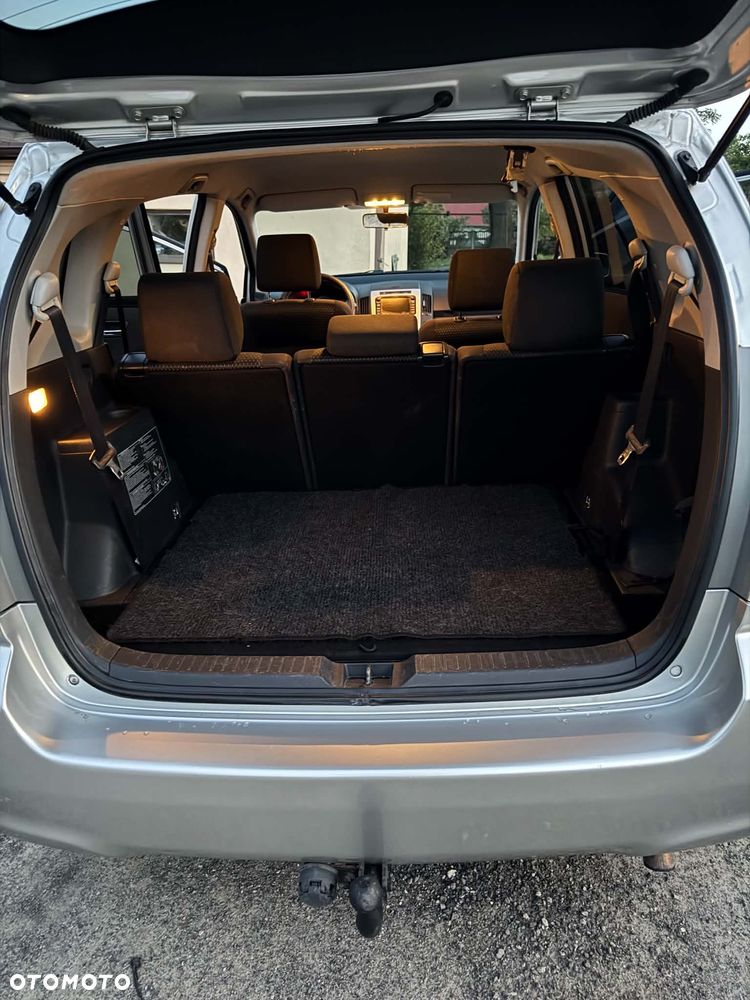 Toyota Corolla Verso 1.8 Sol 7os - 10