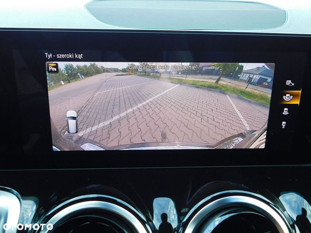 Mercedes-Benz GLB 220 d Progressive 8G-DCT - 9