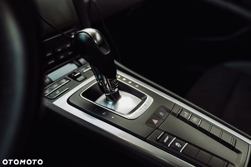 Porsche 718 Cayman GPF PDK - 19