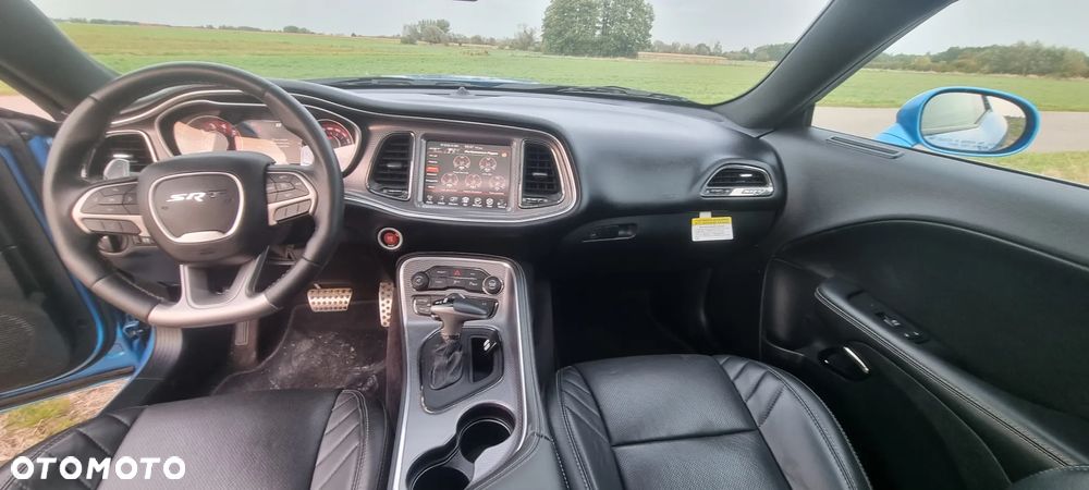 Dodge Challenger 6.2 Hellcat - 22