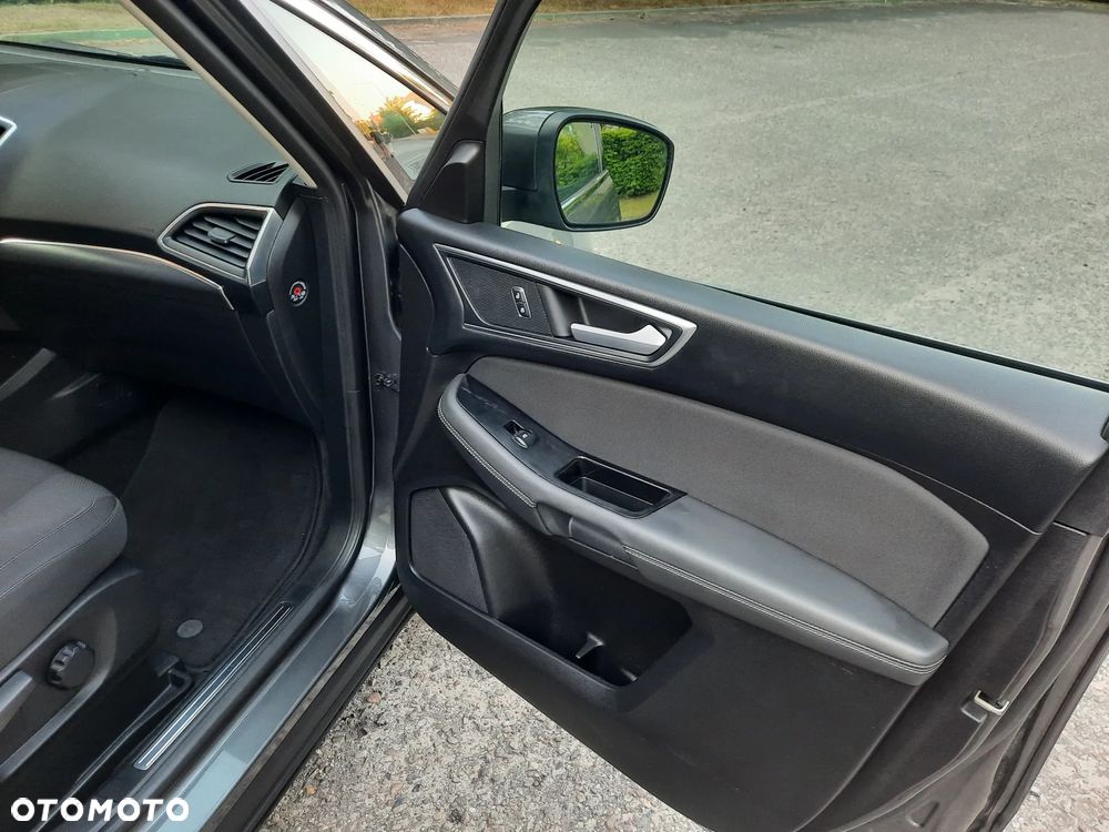 Ford S-Max 2.0 TDCi Titanium PowerShift - 15