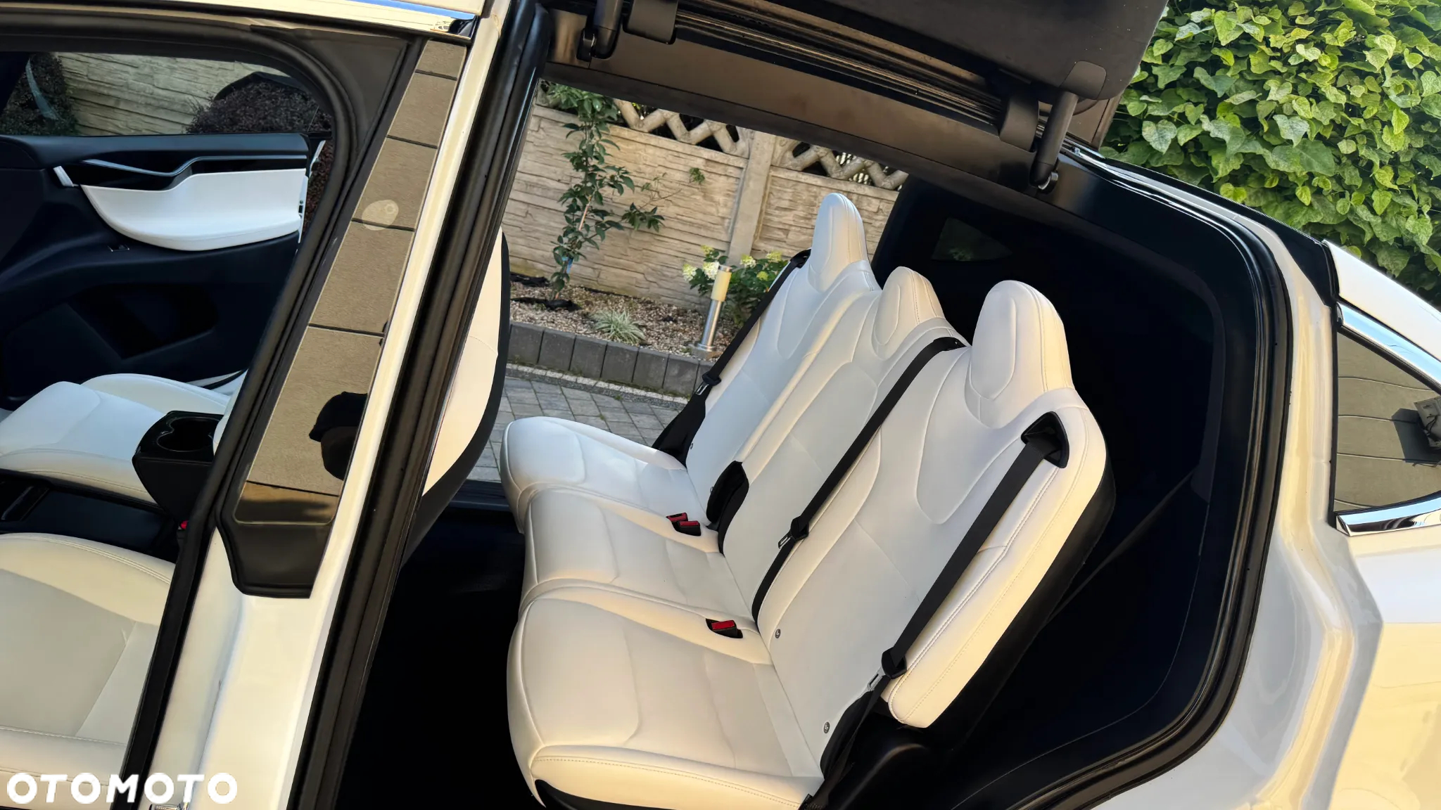 Tesla Model X Long Range Plus - 24