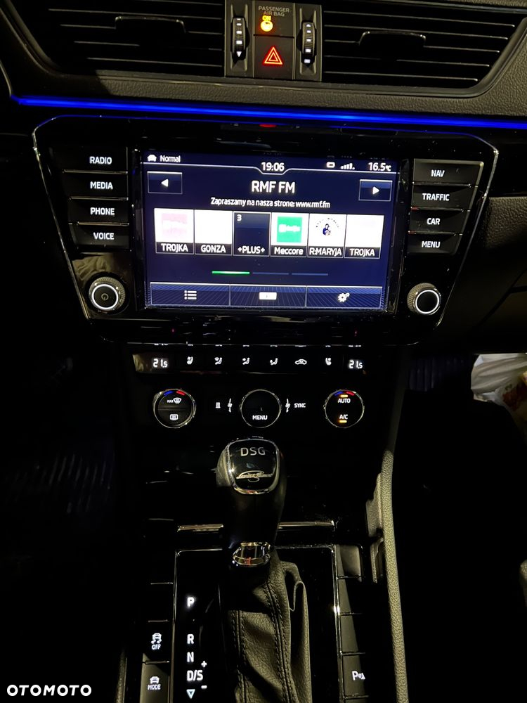 Skoda Superb 2.0 TSI L&K DSG - 13