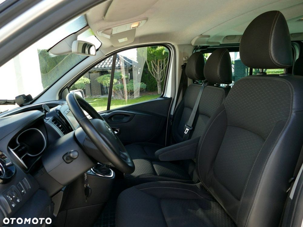 Opel Vivaro - 18