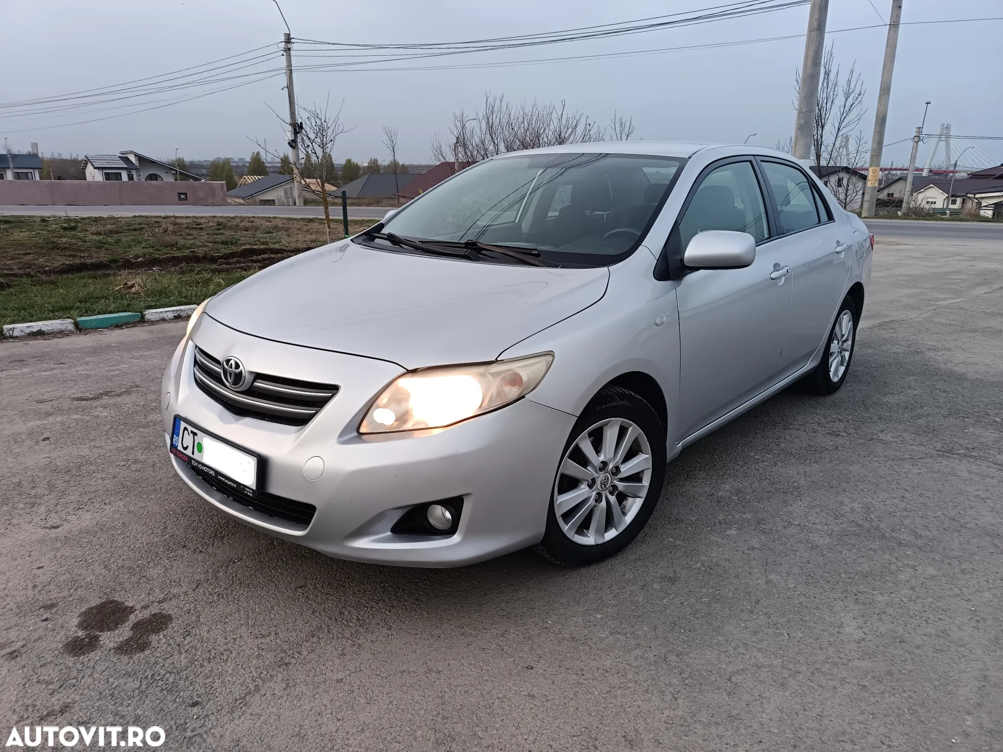 Toyota Corolla - 2